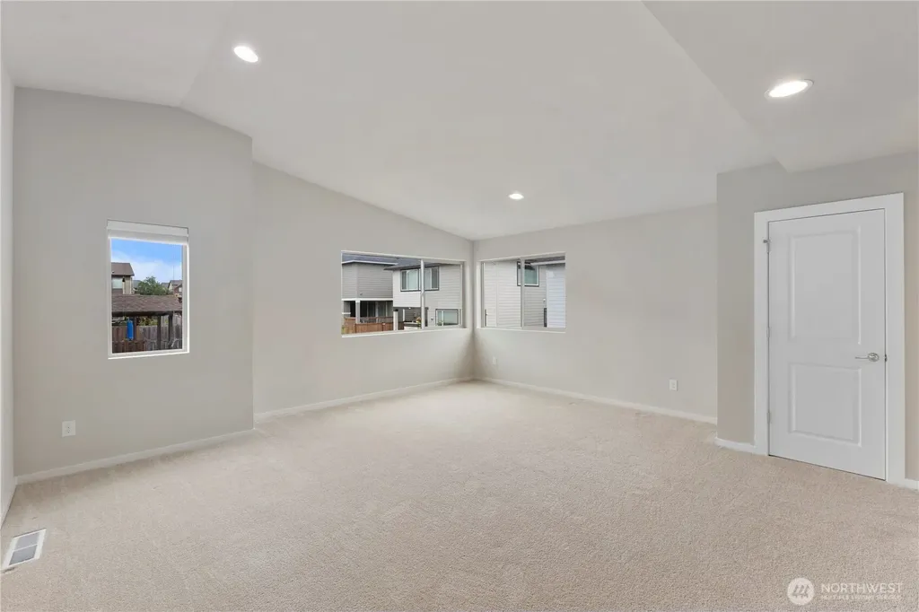 28226 226th Place SE Maple Valley WA 98038