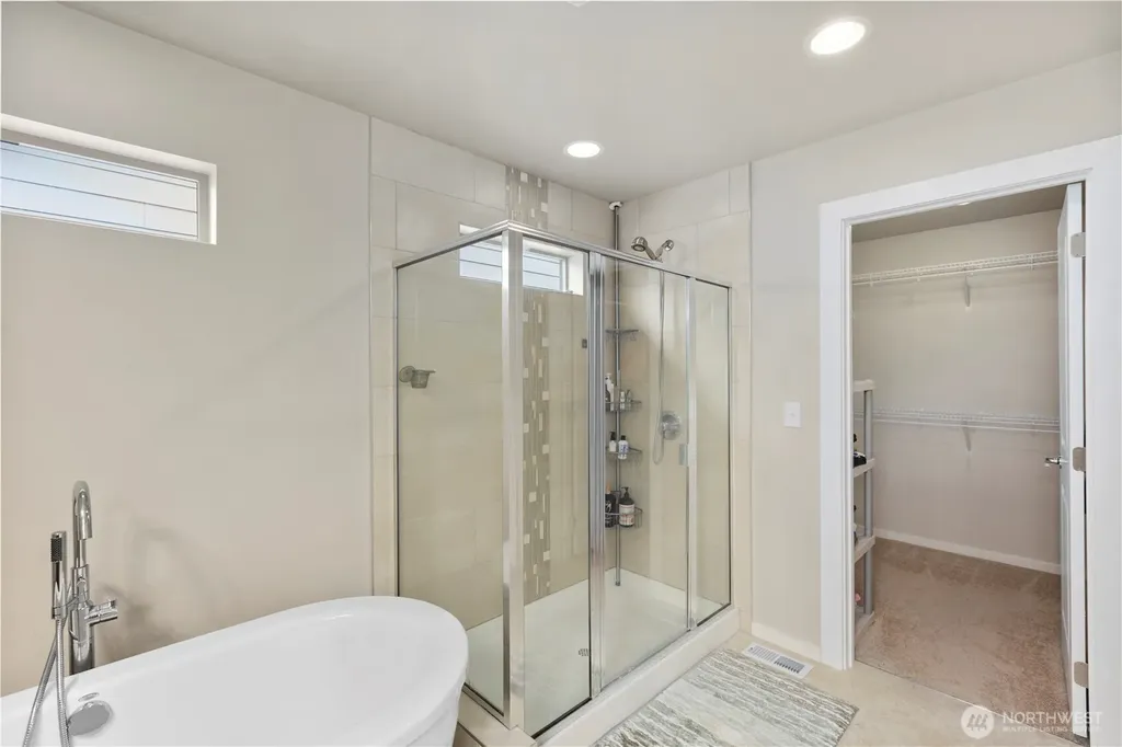 28226 226th Place SE Maple Valley WA 98038