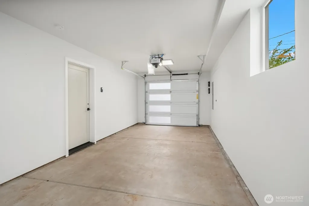106 29th Avenue E Seattle WA 98112
