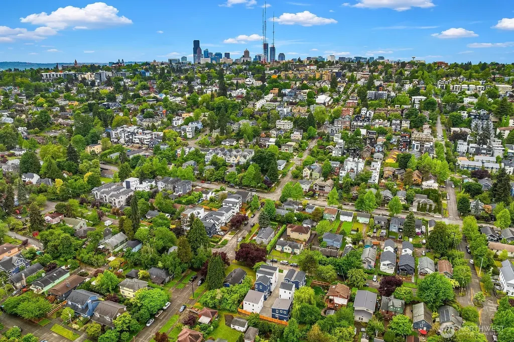 106 29th Avenue E Seattle WA 98112