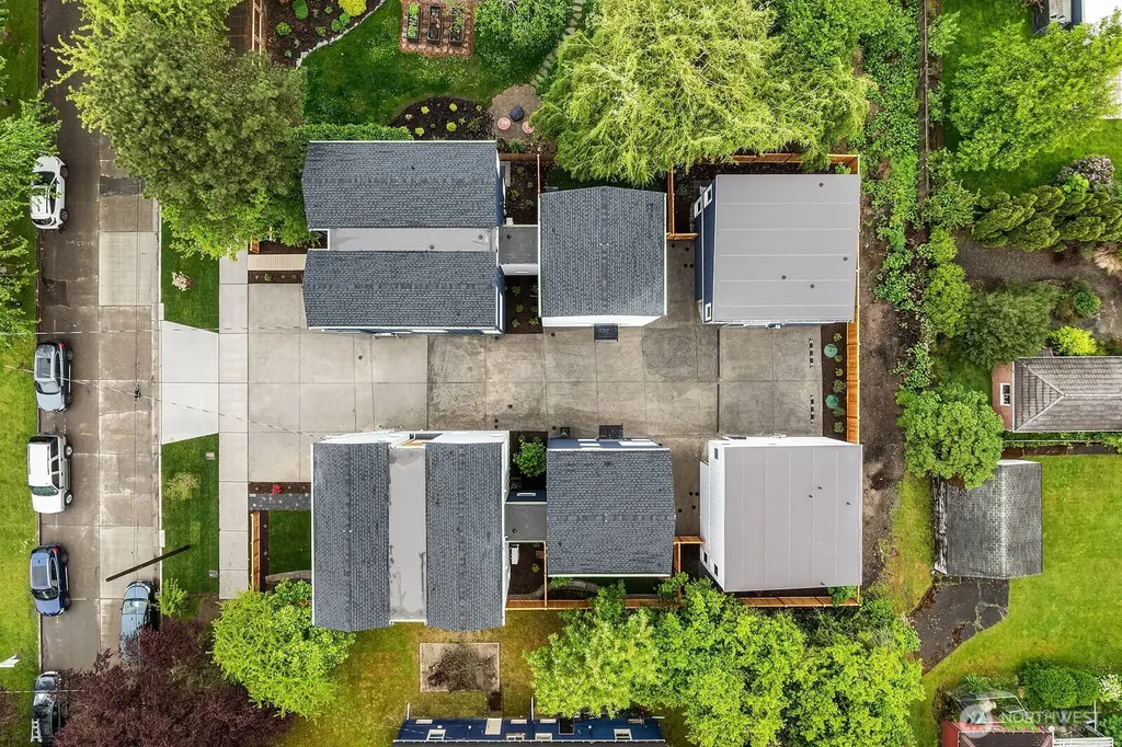 106 29th Avenue E Seattle WA 98112