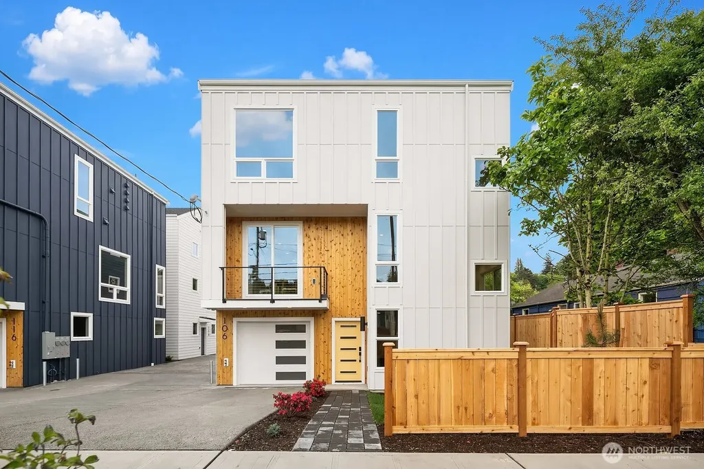 106 29th Avenue E Seattle WA 98112
