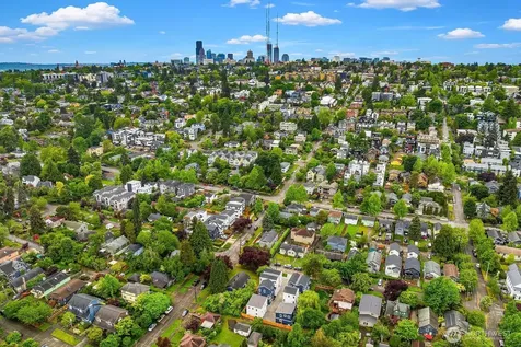 106 29th Avenue E Seattle WA 98112