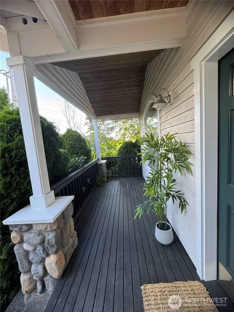 510 3rd Avenue N Edmonds WA 98020