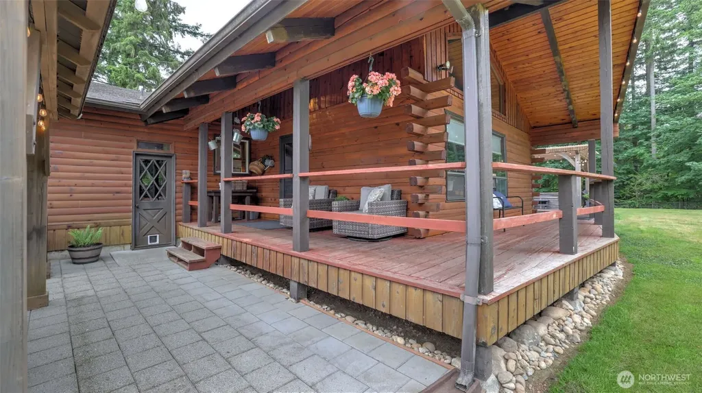 22517 183rd Avenue SE Kent WA 98042