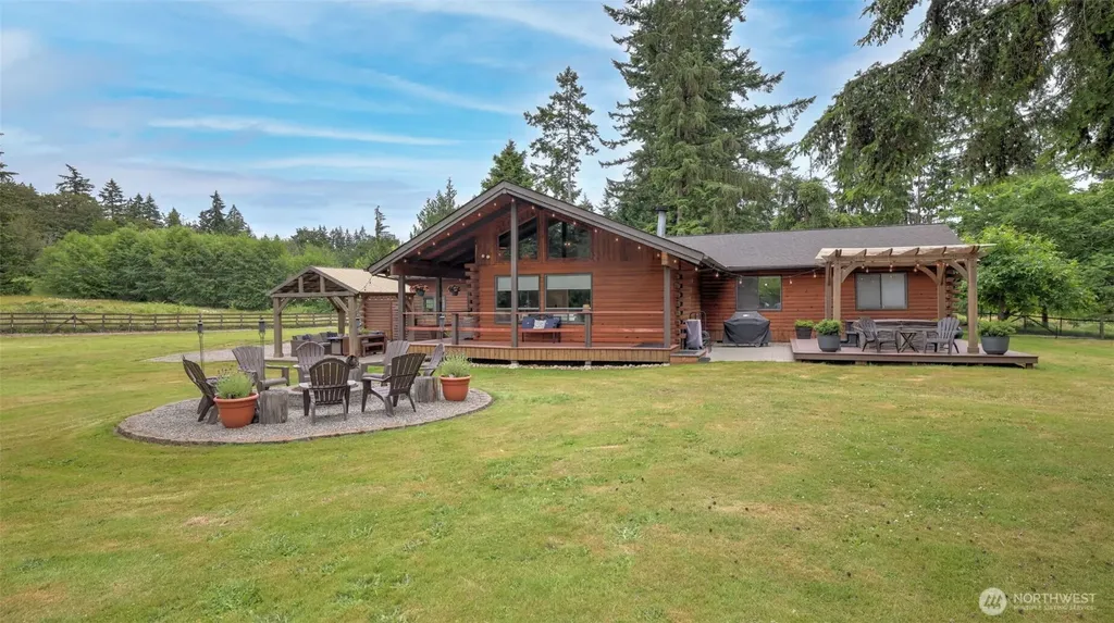 22517 183rd Avenue SE Kent WA 98042