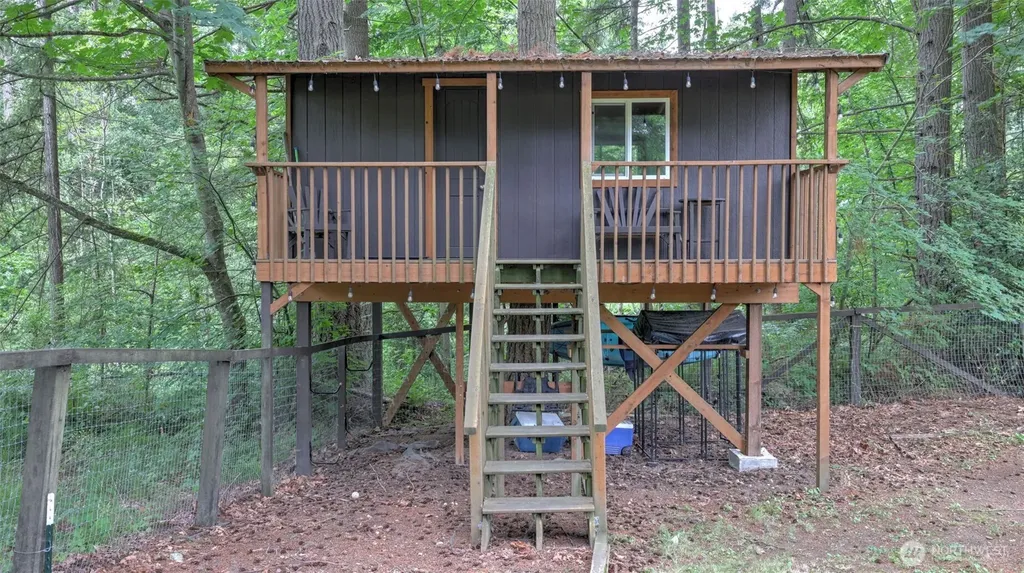 22517 183rd Avenue SE Kent WA 98042