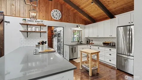 22517 183rd Avenue SE Kent WA 98042