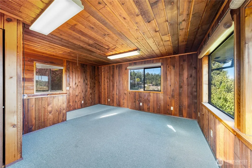 27193 State Route 20 Oak Harbor WA 98277