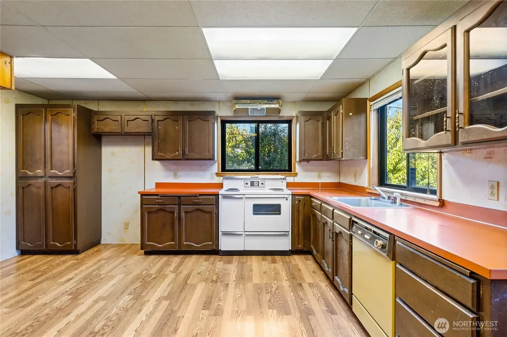 27193 State Route 20 Oak Harbor WA 98277