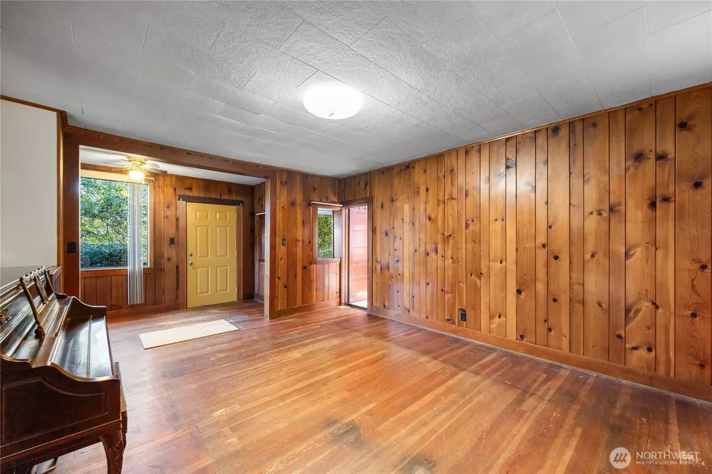27193 State Route 20 Oak Harbor WA 98277