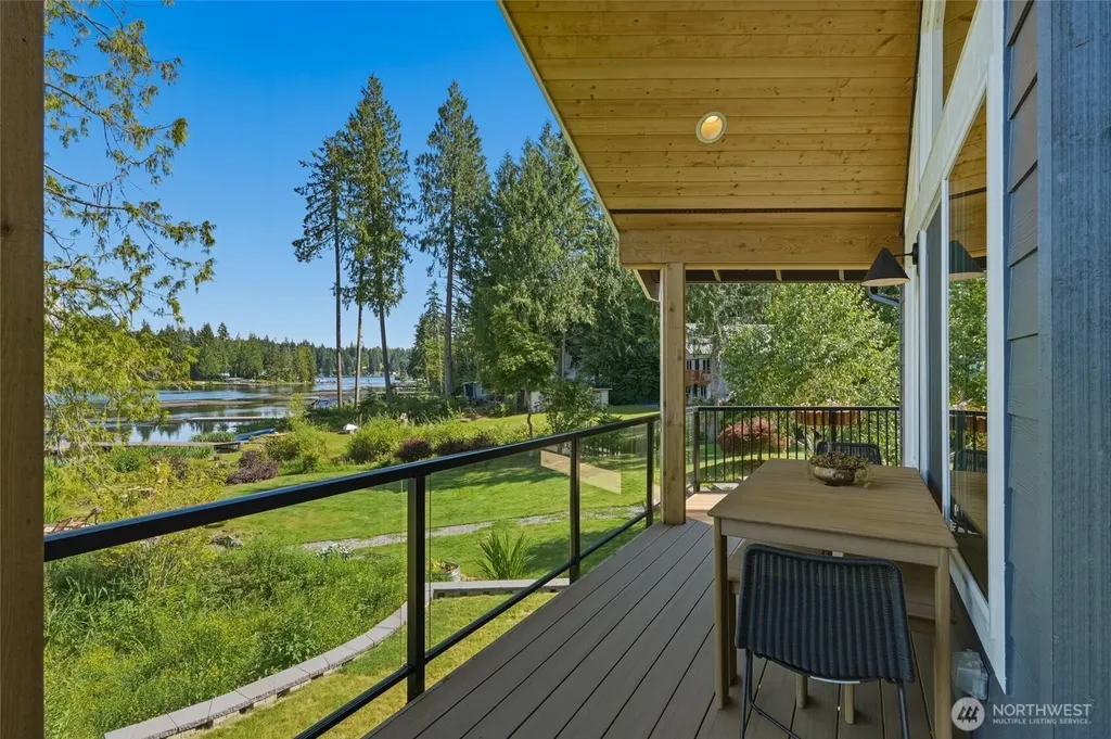 1305 SW Lake Roesiger Snohomish WA 98290