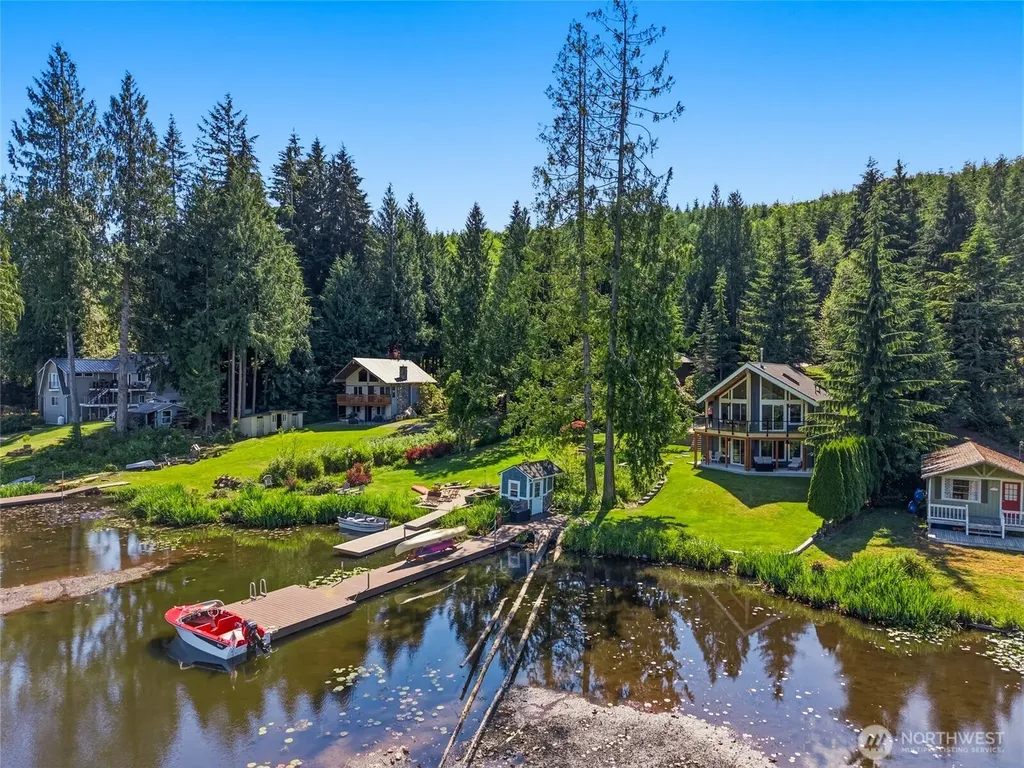 1305 SW Lake Roesiger Snohomish WA 98290