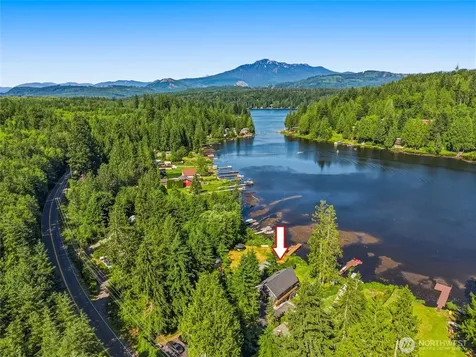 1305 SW Lake Roesiger Snohomish WA 98290