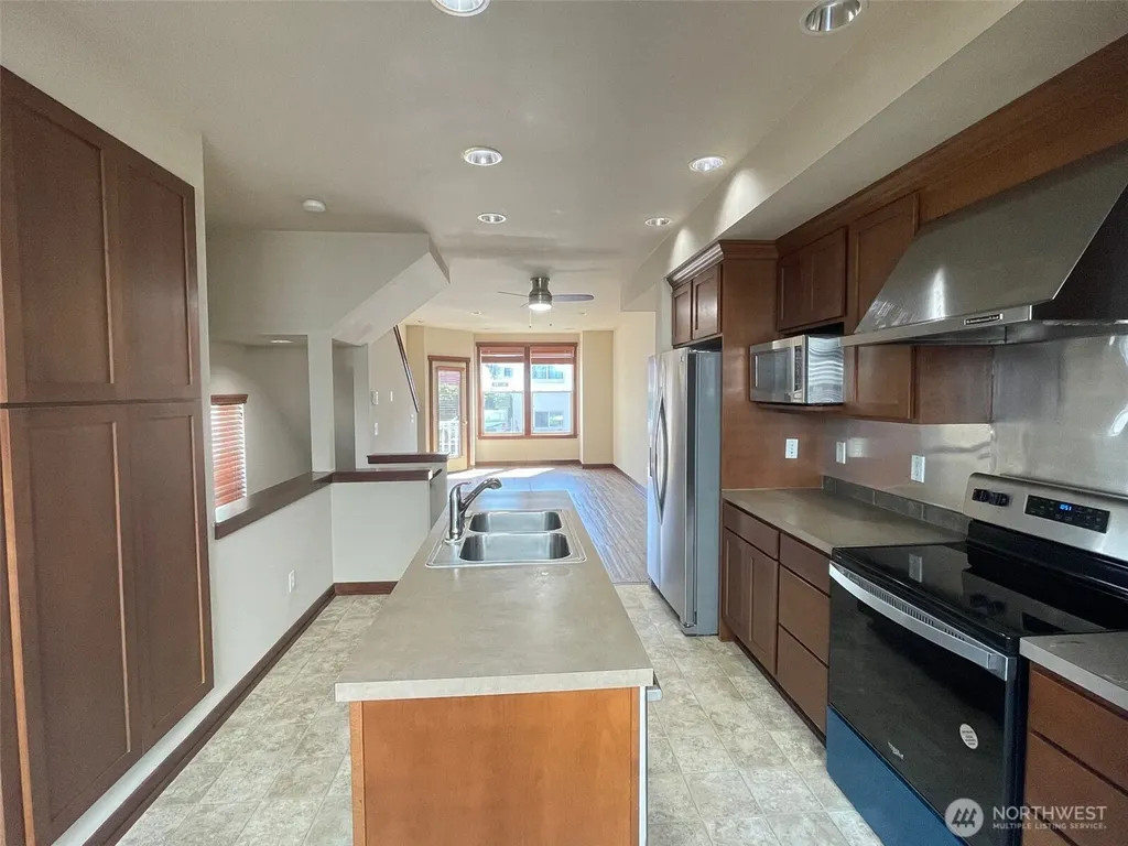 4436 44th Avenue SW Seattle WA 98116