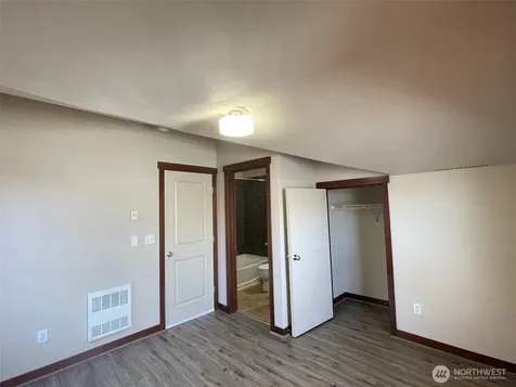 4436 44th Avenue SW Seattle WA 98116