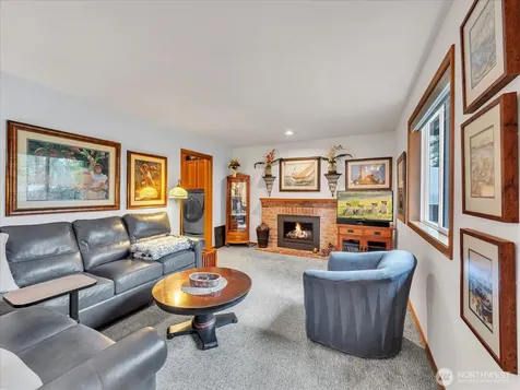 14523 42nd Avenue W Lynnwood WA 98087