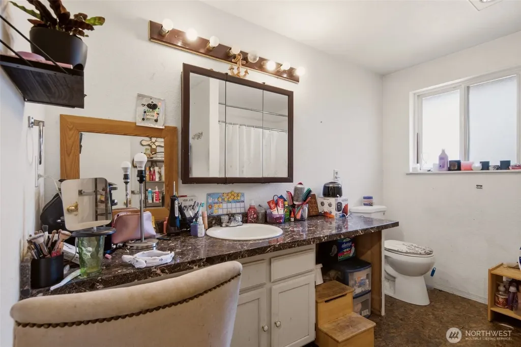 10010 15th Avenue Ct E Tacoma WA 98445