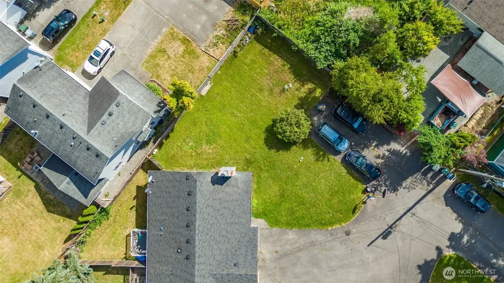 10010 15th Avenue Ct E Tacoma WA 98445