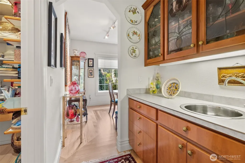 7201 Holly Hedge SW Lakewood WA 98499