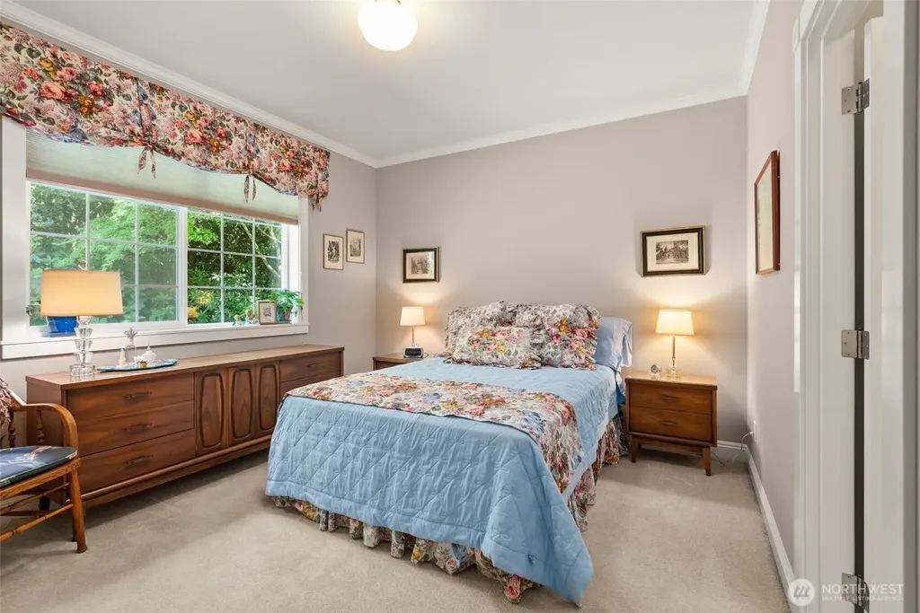 7201 Holly Hedge SW Lakewood WA 98499