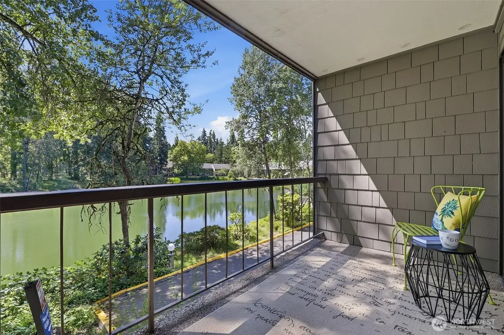 6858 139th Avenue NE Redmond WA 98052
