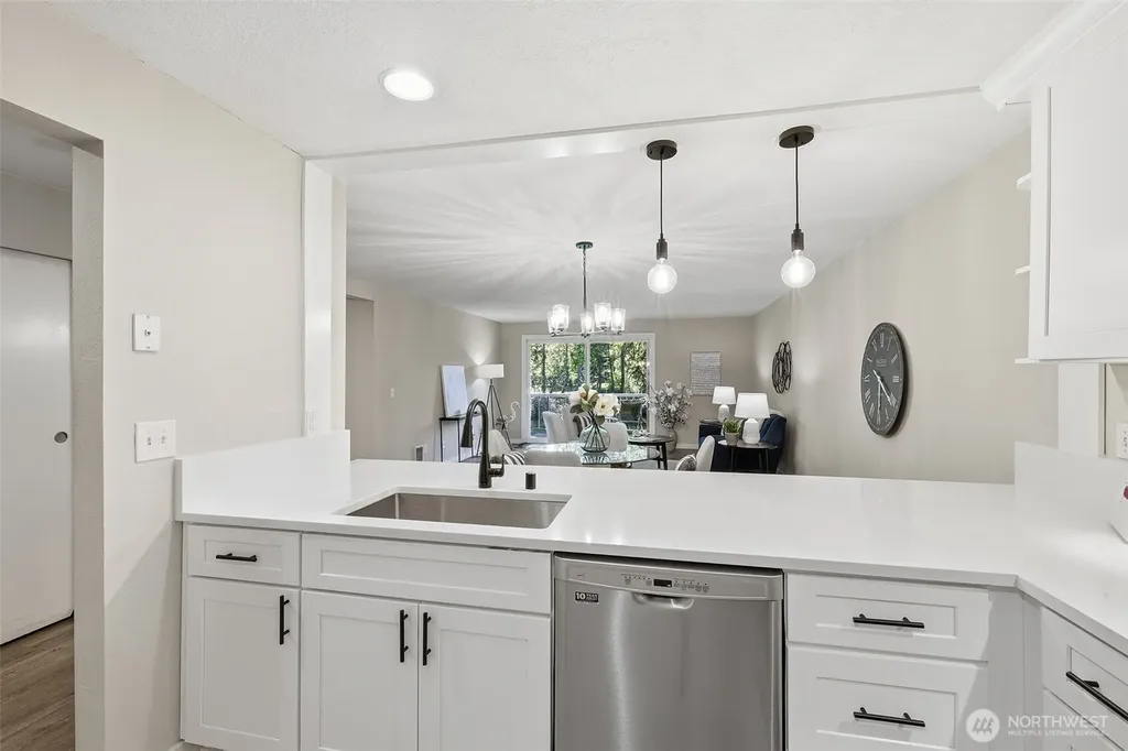6858 139th Avenue NE Redmond WA 98052
