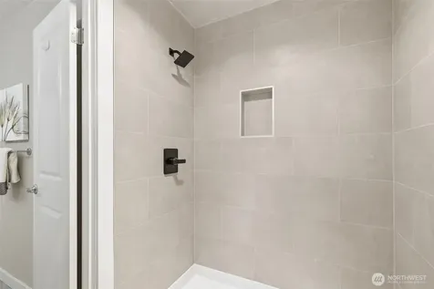 6858 139th Avenue NE Redmond WA 98052