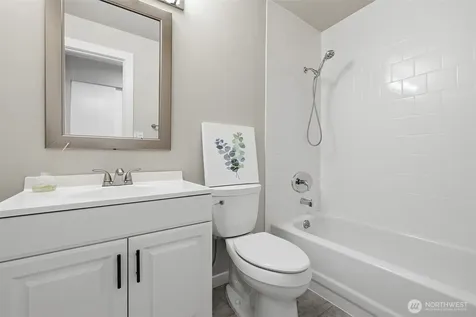 6858 139th Avenue NE Redmond WA 98052