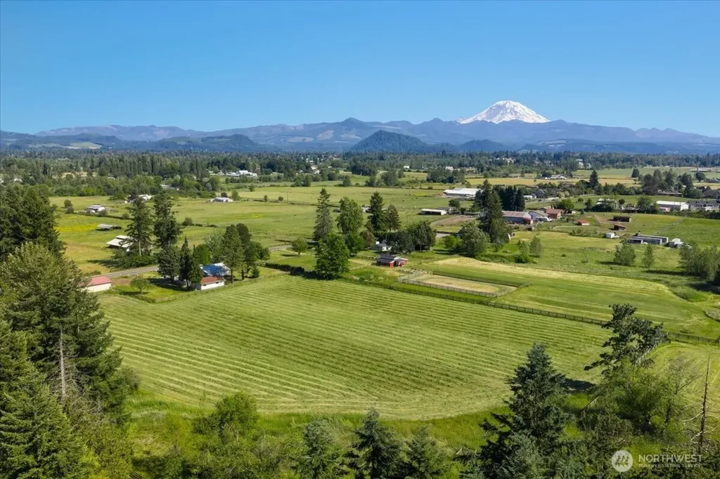41227 228th Avenue SE Enumclaw WA 98022