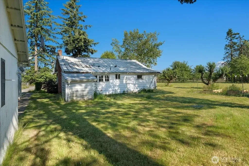 41227 228th Avenue SE Enumclaw WA 98022