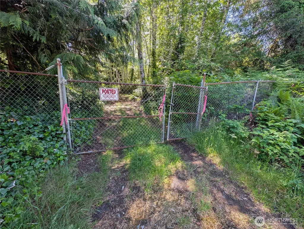 181327 Hwy 101 Highway Forks WA 98331
