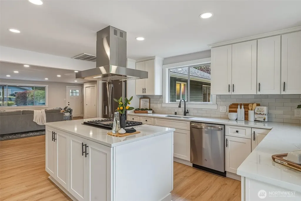 4720 224th Street SE Bothell WA 98021