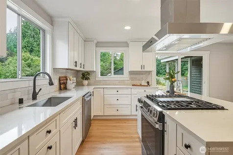4720 224th Street SE Bothell WA 98021