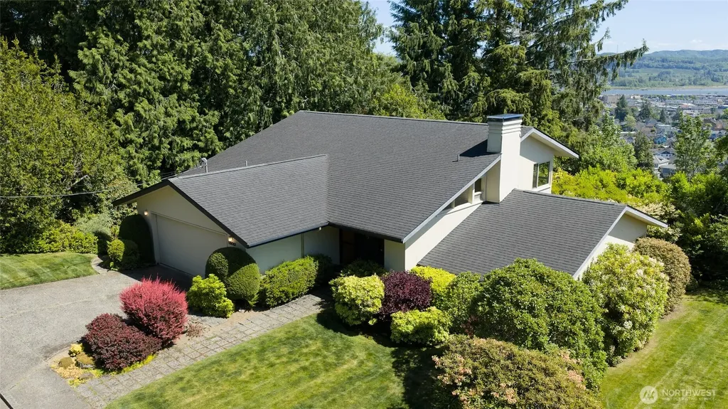 1300 Bel Aire Avenue Aberdeen WA 98520