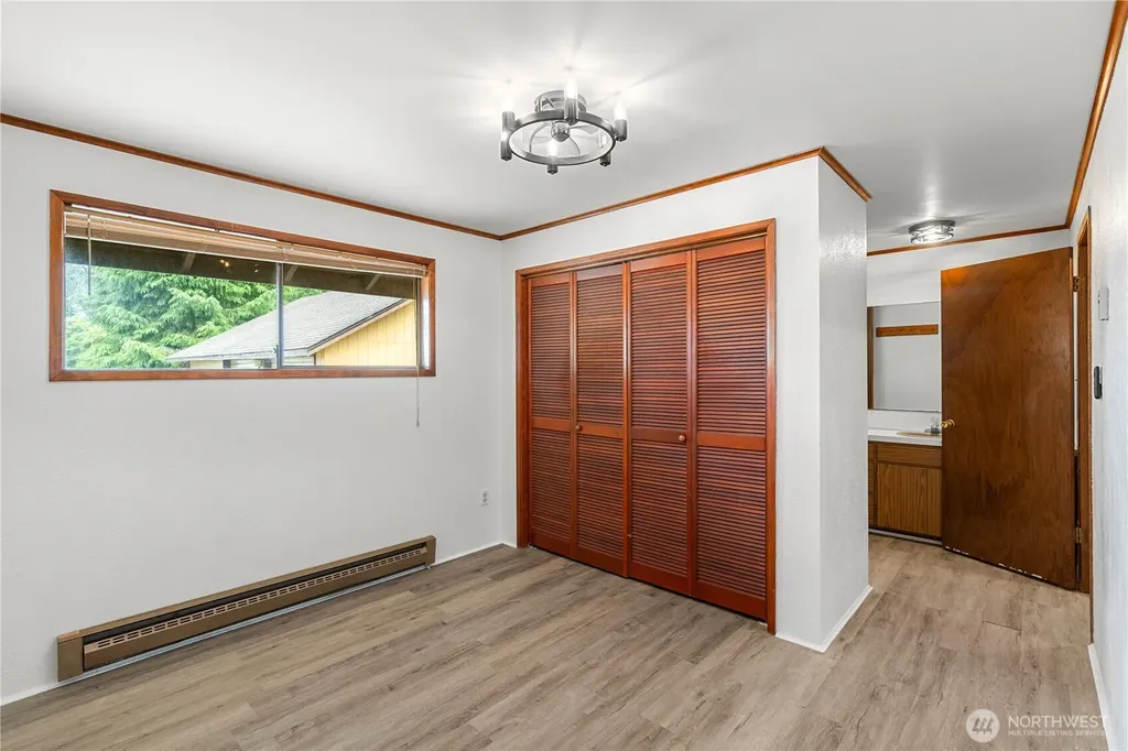 236 E Woodhill Avenue Westport WA 98595