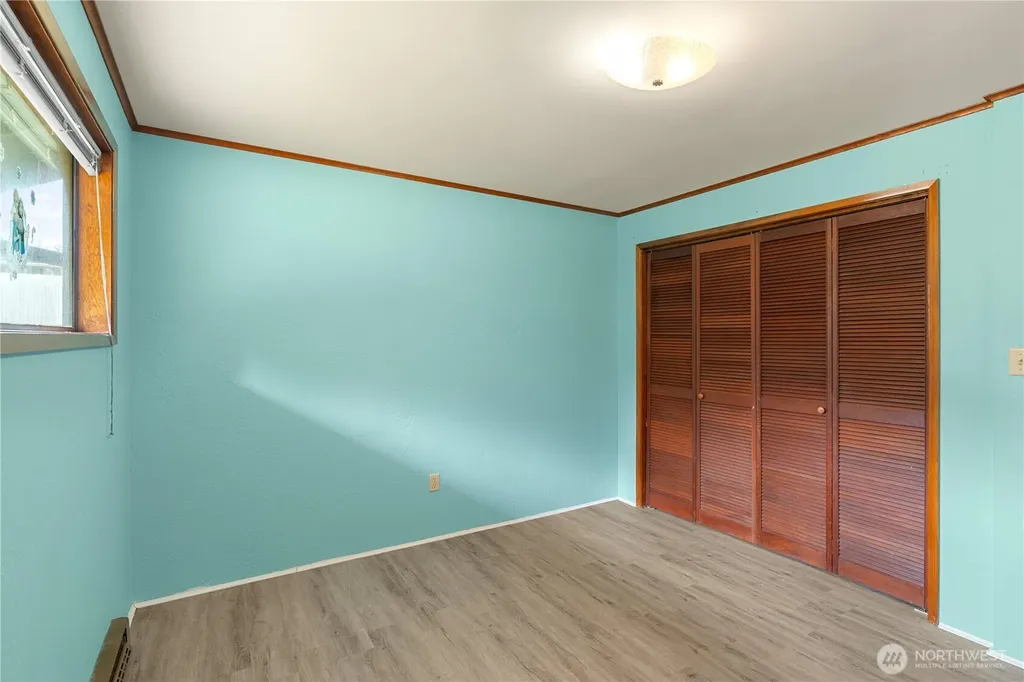 236 E Woodhill Avenue Westport WA 98595