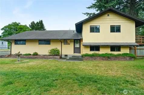236 E Woodhill Avenue Westport WA 98595