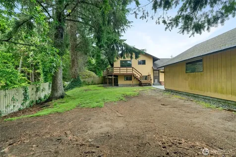 236 E Woodhill Avenue Westport WA 98595