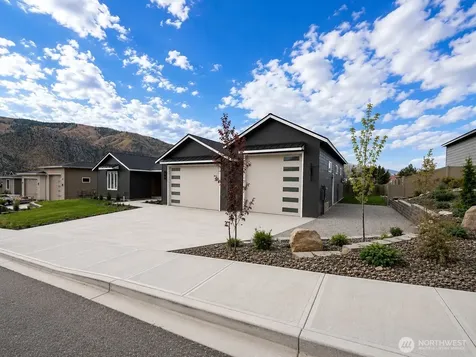 15005 Allison Place Entiat WA 98822