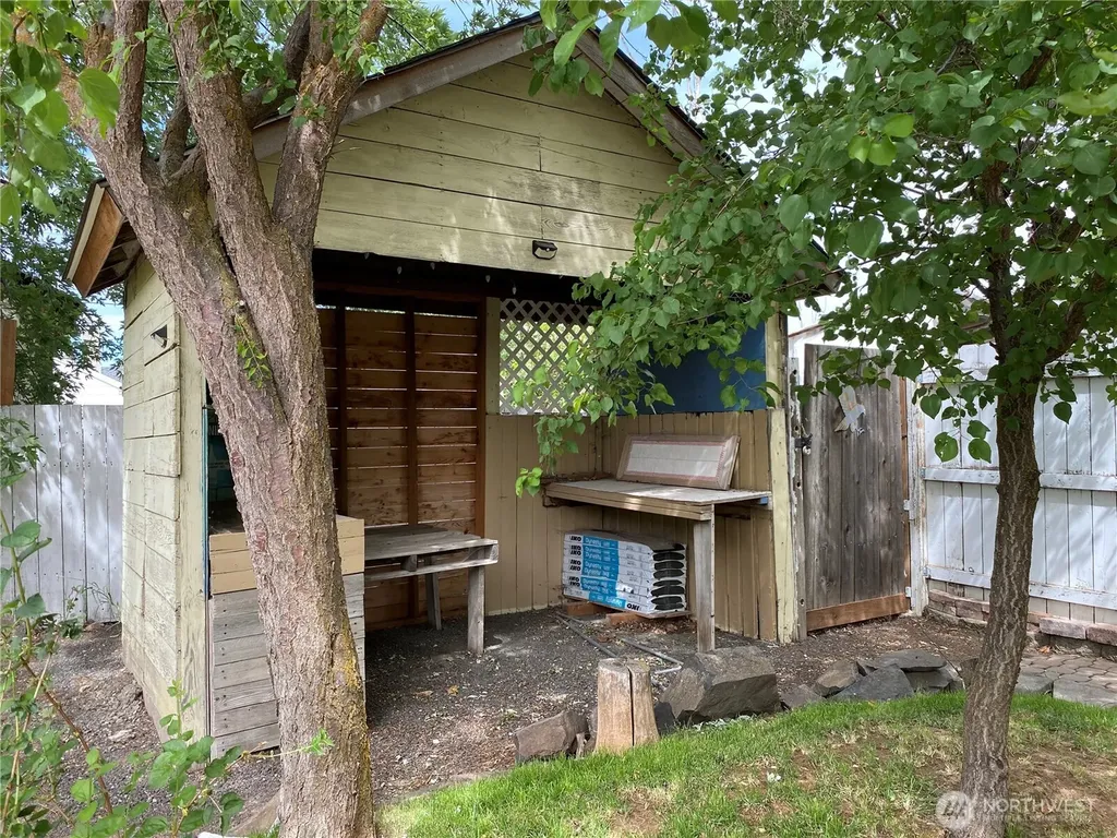 514 S Division Street Odessa WA 99159