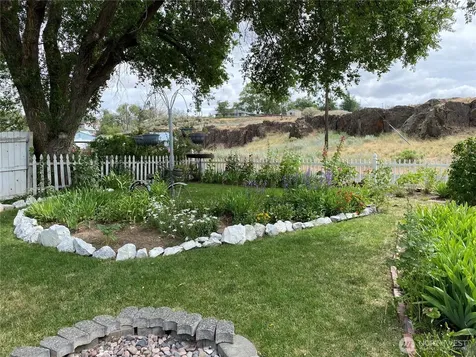 514 S Division Street Odessa WA 99159