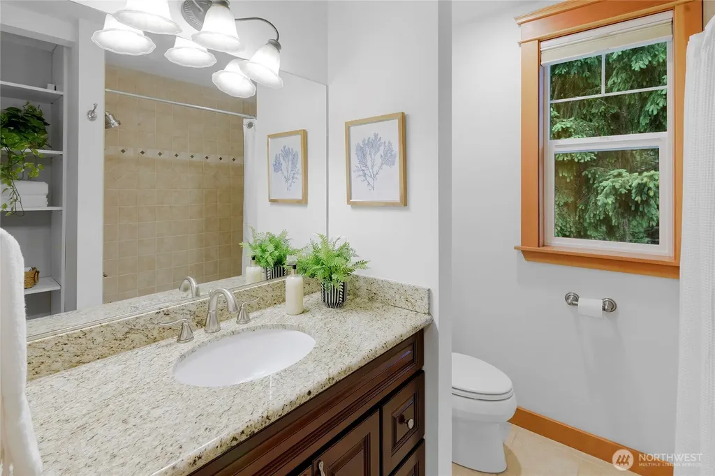 10440 NE Quiet Valley Lane Bainbridge Island WA 98110