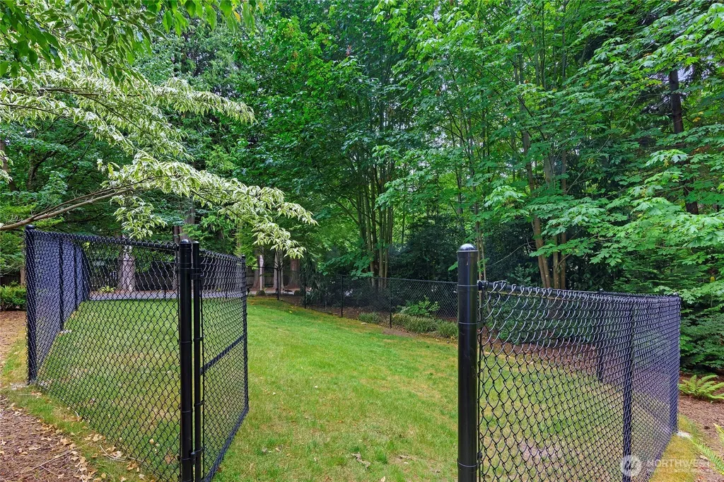 10440 NE Quiet Valley Lane Bainbridge Island WA 98110