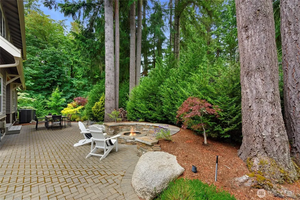 10440 NE Quiet Valley Lane Bainbridge Island WA 98110