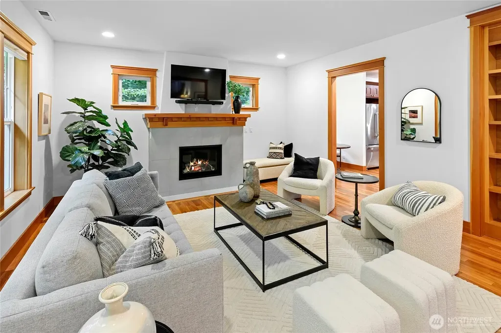10440 NE Quiet Valley Lane Bainbridge Island WA 98110