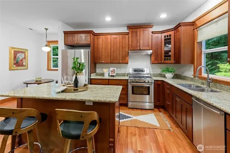 10440 NE Quiet Valley Lane Bainbridge Island WA 98110