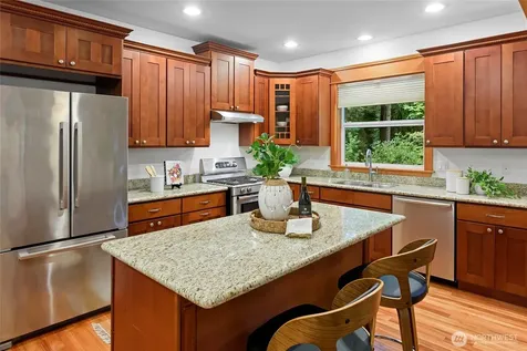 10440 NE Quiet Valley Lane Bainbridge Island WA 98110
