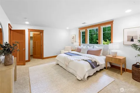 10440 NE Quiet Valley Lane Bainbridge Island WA 98110