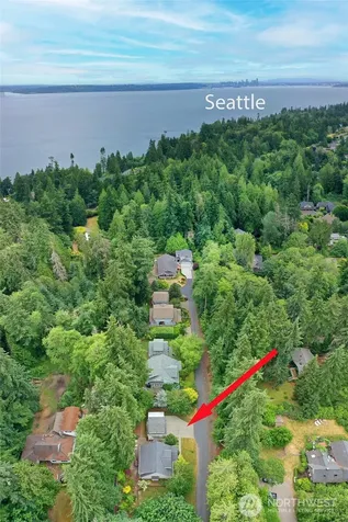 10440 NE Quiet Valley Lane Bainbridge Island WA 98110